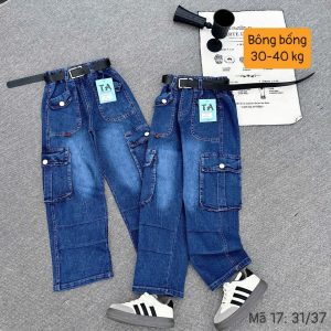multi pocket jeans