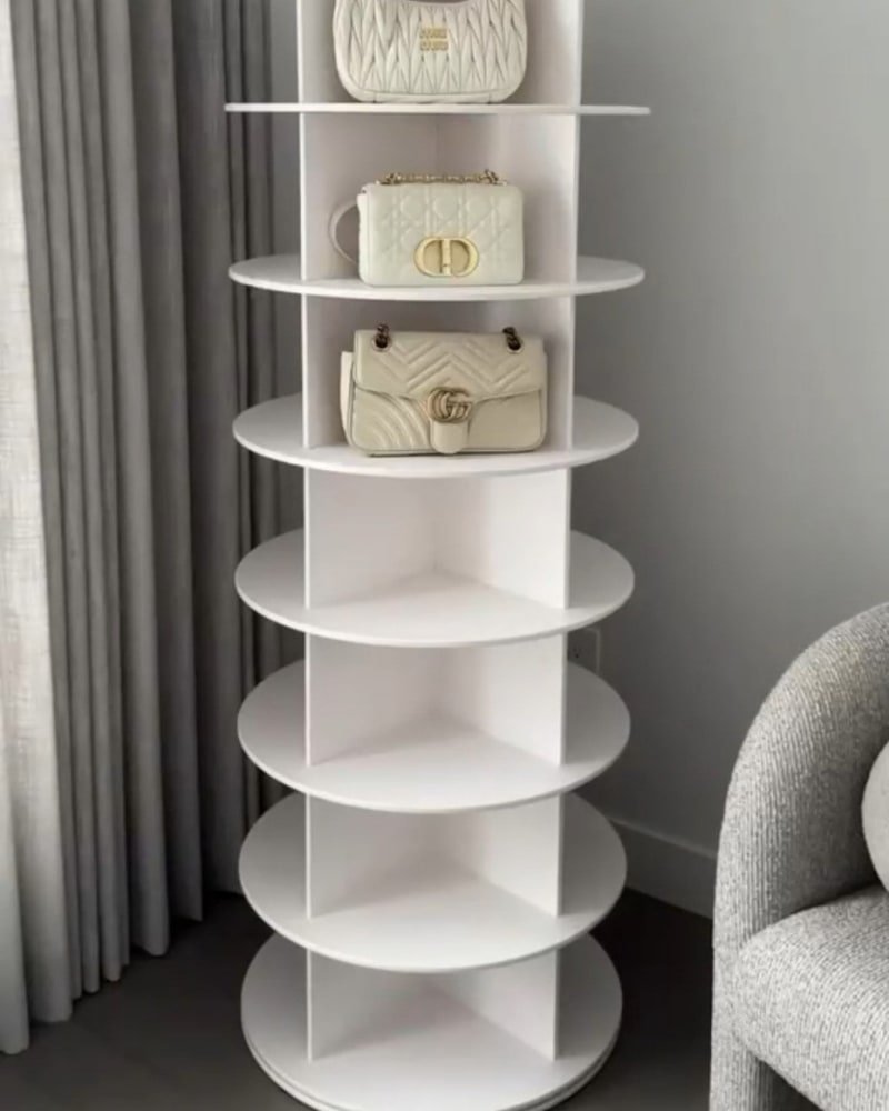 bag/shoe rack.....B